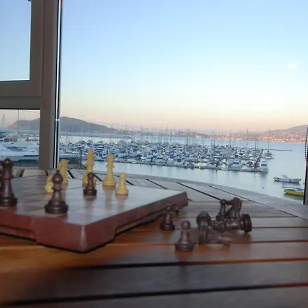 M O A Aloxamento Marineiro Apartman